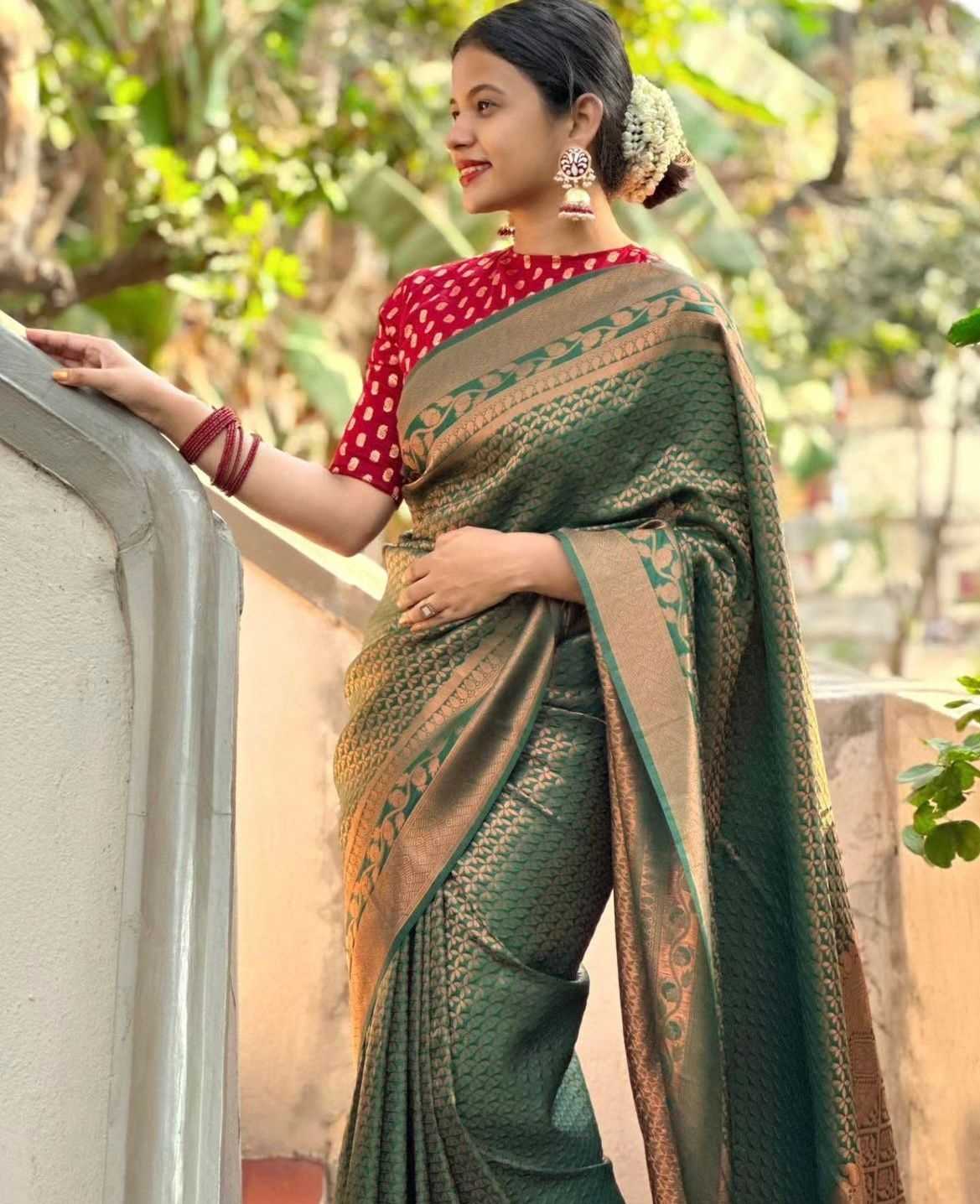 YNF BANARASI SOFT SILK RAS 45132 SILK SAREE  WHOLESALE BANARASI SILK BROCADE SOUTH SAREES MANUFACTURER